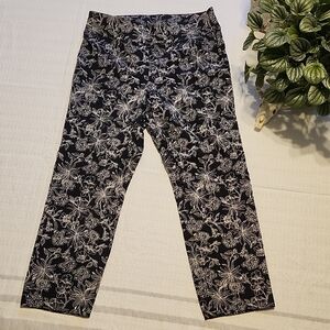 Floral Black and White Cropped Pants